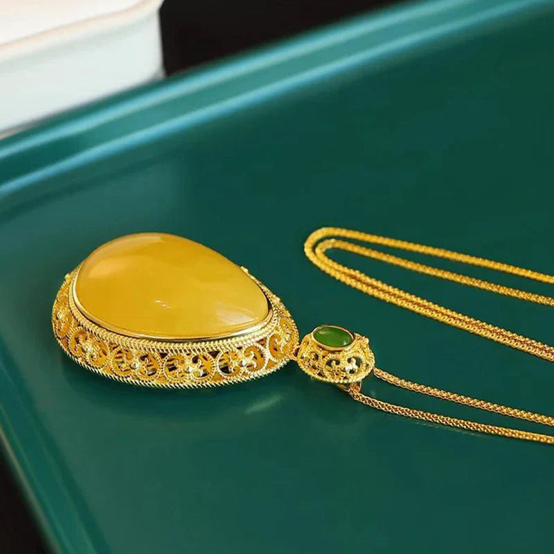 🍀Lucky Flower Pendant Necklace - Elegant & Eye-Catching💎